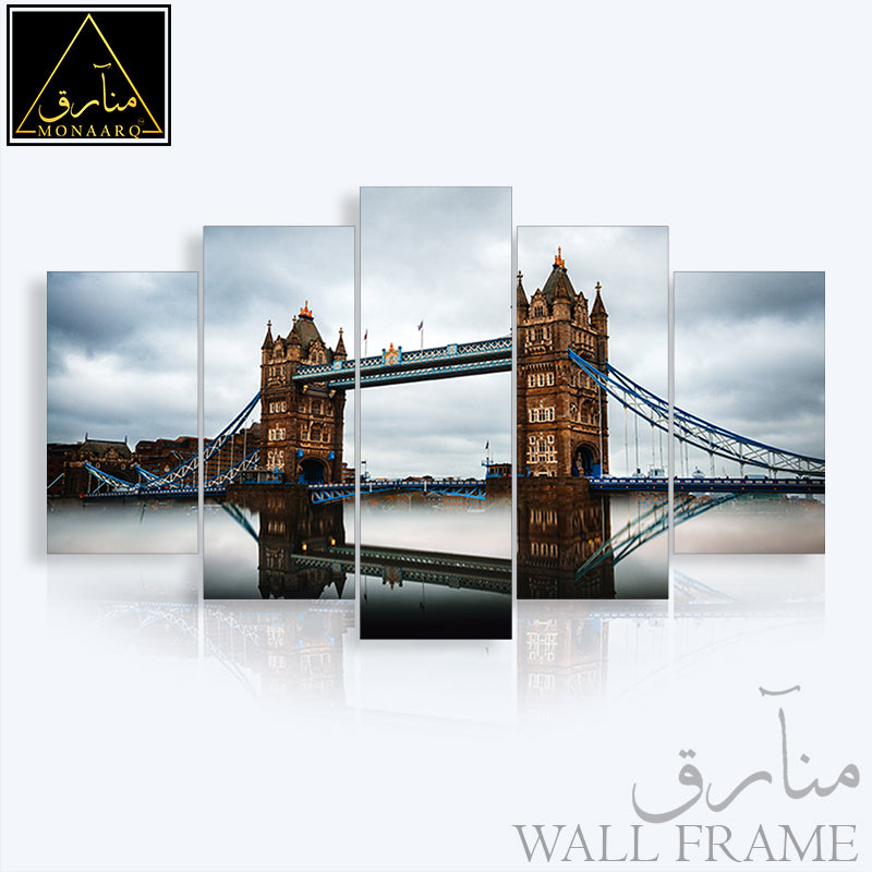 5 DIVIDED SCENRIES WALL FRAME